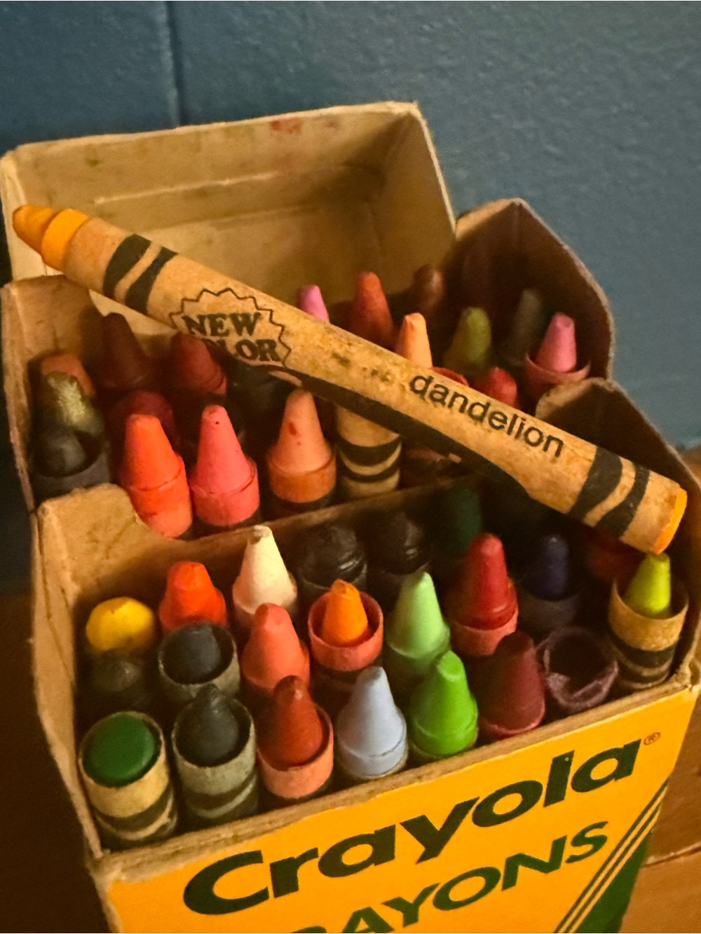 Vintage 1990 Crayola Crayon Box with Retired Dandelion Color